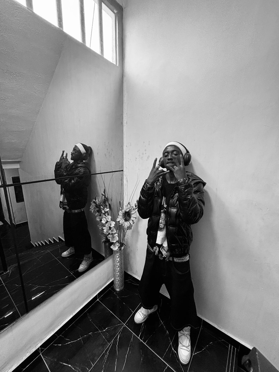 Flowbender🛸 tweet media