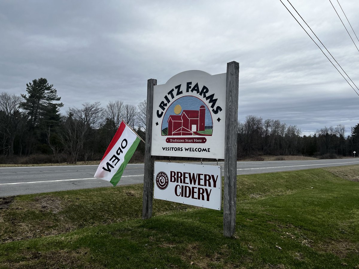 megacker29's tweet photo. It’s the last day of Maple Celebration here at @CritzFarms! I’m here to learn more about maple season, and how climate change is affecting it.

Stay tuned for the full story later today!

#BDJ3422 https://t.co/a6SSSqguPh