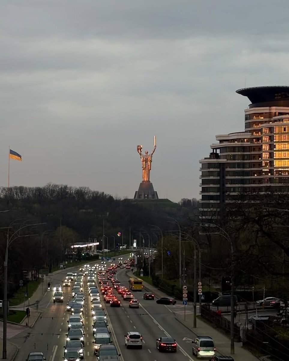 Вічна Слава Героям🍉 tweet media