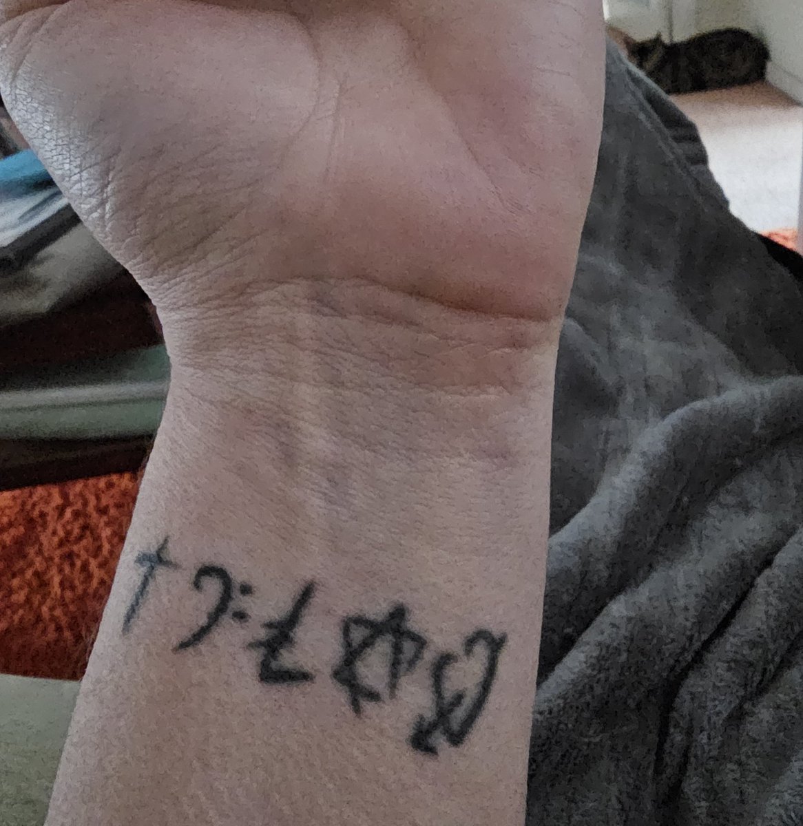 Laura and Tabitha tweet media