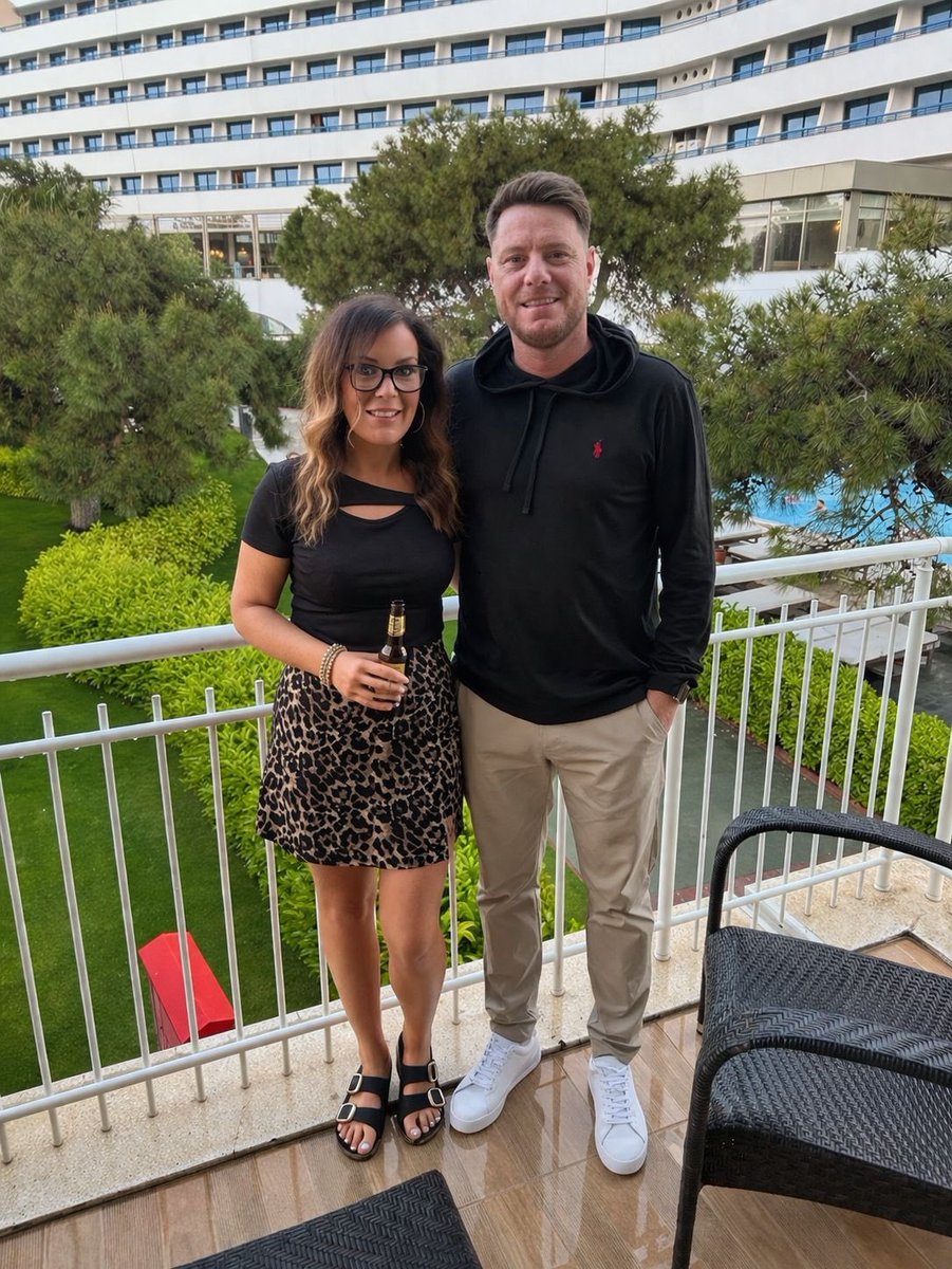 chrissy orr tweet media