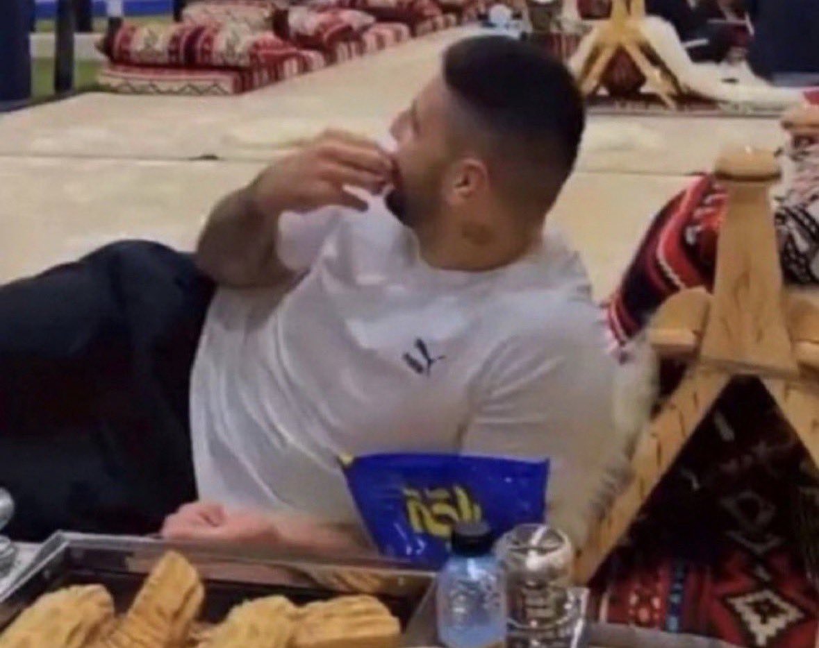 𝐥𝐞𝐨𝐩𝐚𝐫𝐝𝐨💙 tweet media