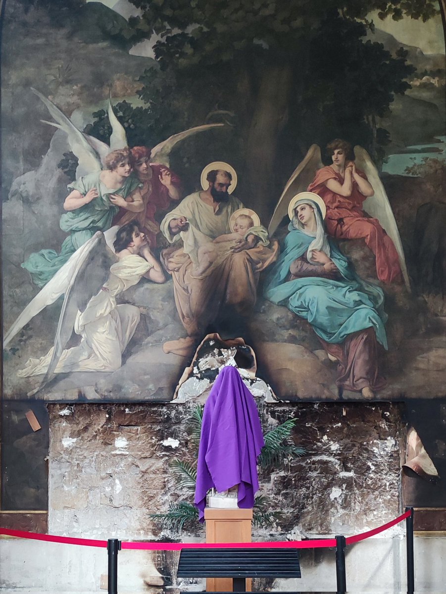petitartmateur's tweet photo. Église Notre-Dame-des-Champs, bd du Montparnasse #paris06 
La Vigile pascale marquera la fin du silence visuel avec le dévoilement des statues. 
«Le Repos de la Sainte Famille» de Félix-Henry Giacomotti (1828-1909) dans la chapelle St-Joseph a brûlé en juillet 2025. #peinture https://t.co/II6sMajkvB