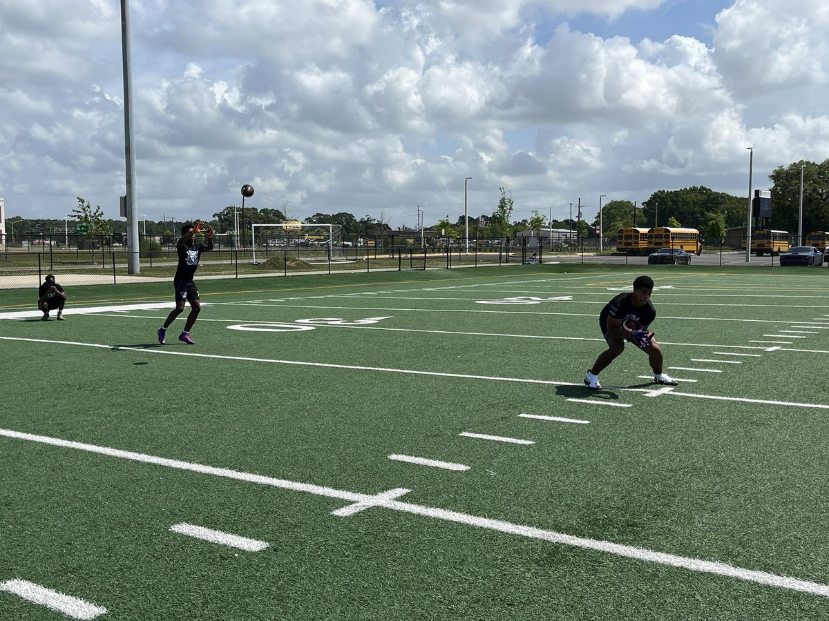 JeritRoser's tweet photo. A little Saturday morning work with @4thQtMentality.

Some of the best 2026, 2027 and 2028 prospects in the state… and a couple of younger guys we’ll be talking about sooner than later. https://t.co/ITnNrcZa3Z