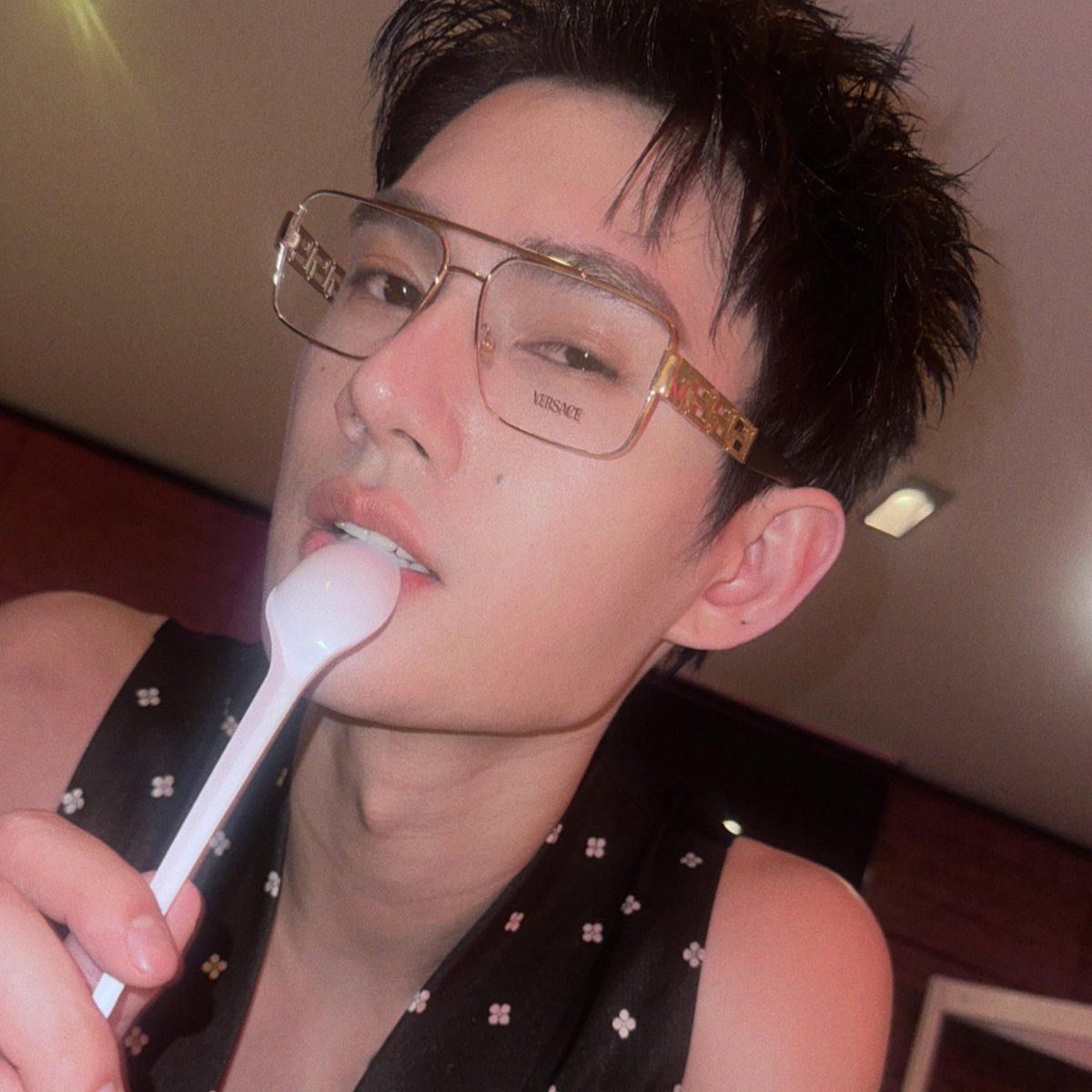 ThupSingha's downbadism tweet media