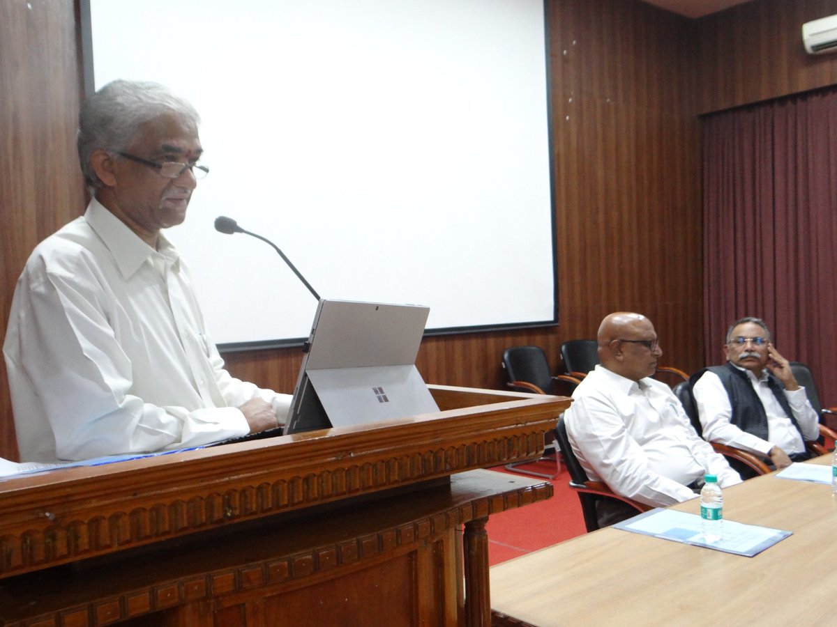 mgithyd's tweet image. IQAC at Mahatma Gandhi Institute of Technology hosted an FDP on “Empowering Educators” (Apr 4, 2026).
Sessions focused on Outcome-Based &amp;amp; student-centric learning, with strong faculty participation and positive feedback.

#MGIT #IQAC #FDP #HigherEducation