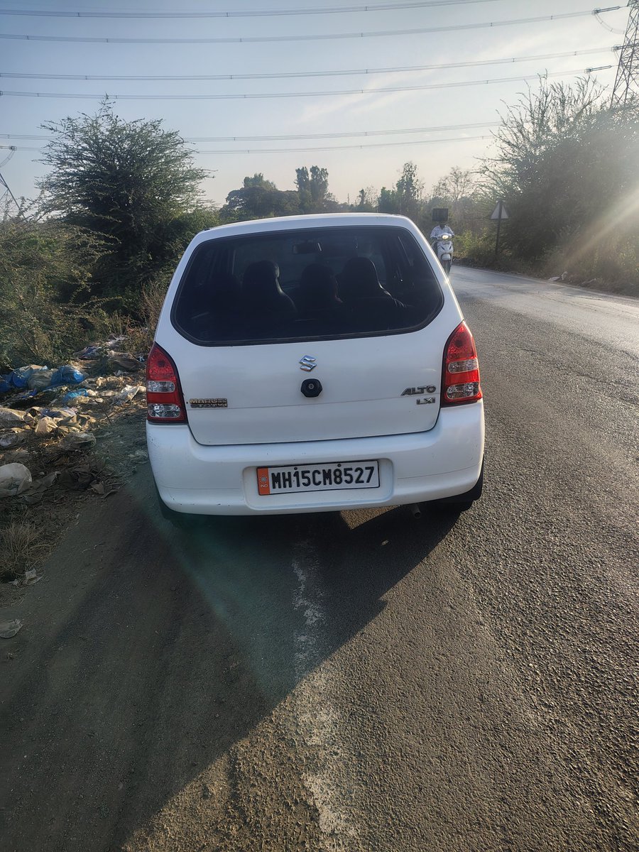 Miteshram03's tweet photo. @nashikpolice This person hit my car and ran away. Can you help me get his mobile number?
Perosn name:MR CHAVANKE
GOPALRAO YASHWANT https://t.co/MojstjjQsJ