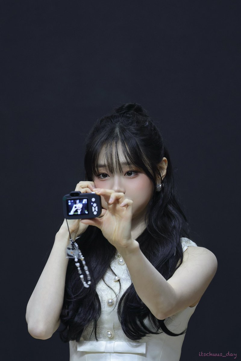 잇츠츄스데이 tweet media