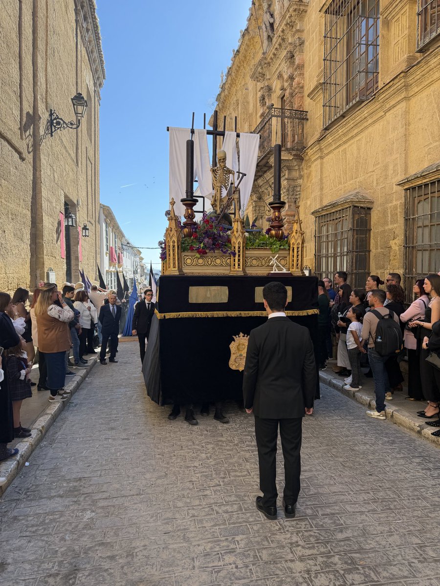 Santo Entierro Osuna tweet media