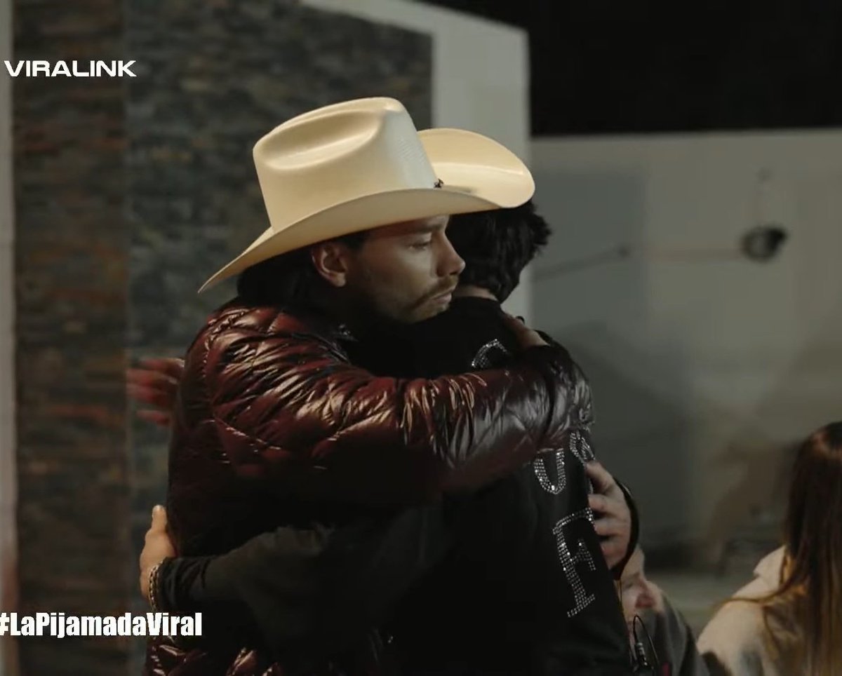 𝒄𝒂𝒔𝒔 𝗶𝘀 𝘀𝗲𝗲𝗶𝗻𝗴 𝗯𝘁𝘀 tweet media