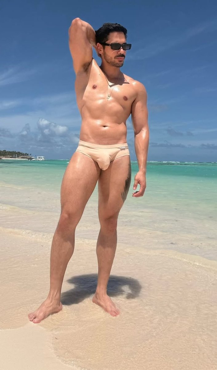 OSWALSANTANA's tweet image. Giovanny Alessandro 
#MrCelebrity #Americas