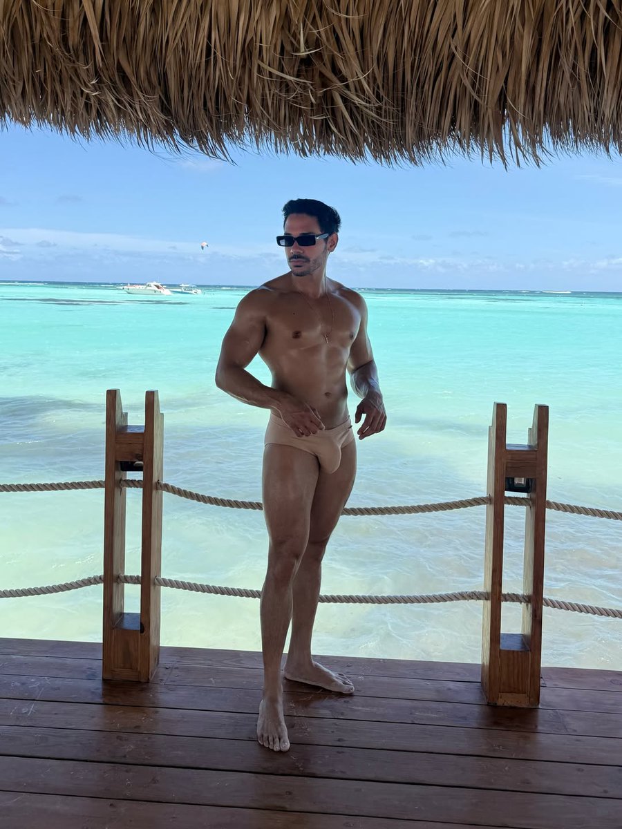 OSWALSANTANA's tweet image. Giovanny Alessandro 
#MrCelebrity #Americas