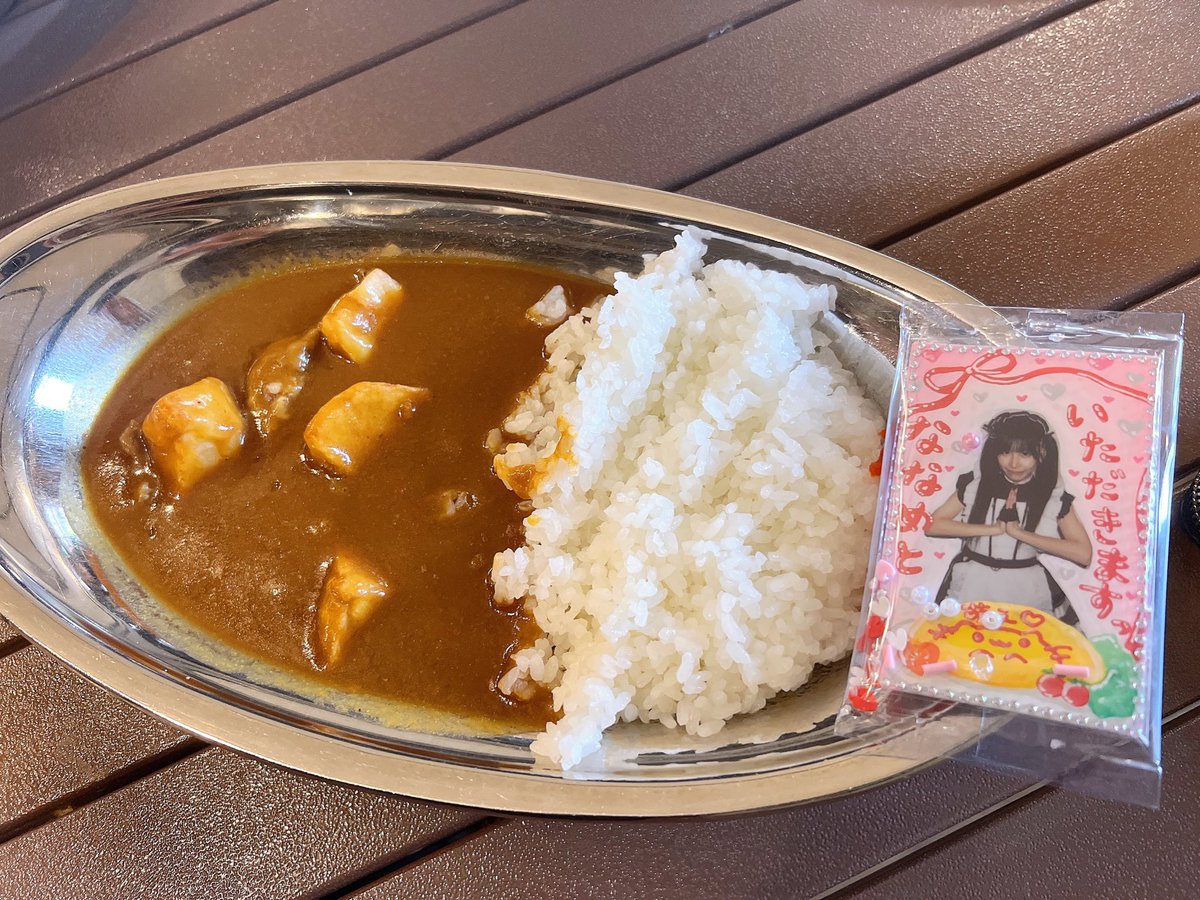 ベニャオ tweet media