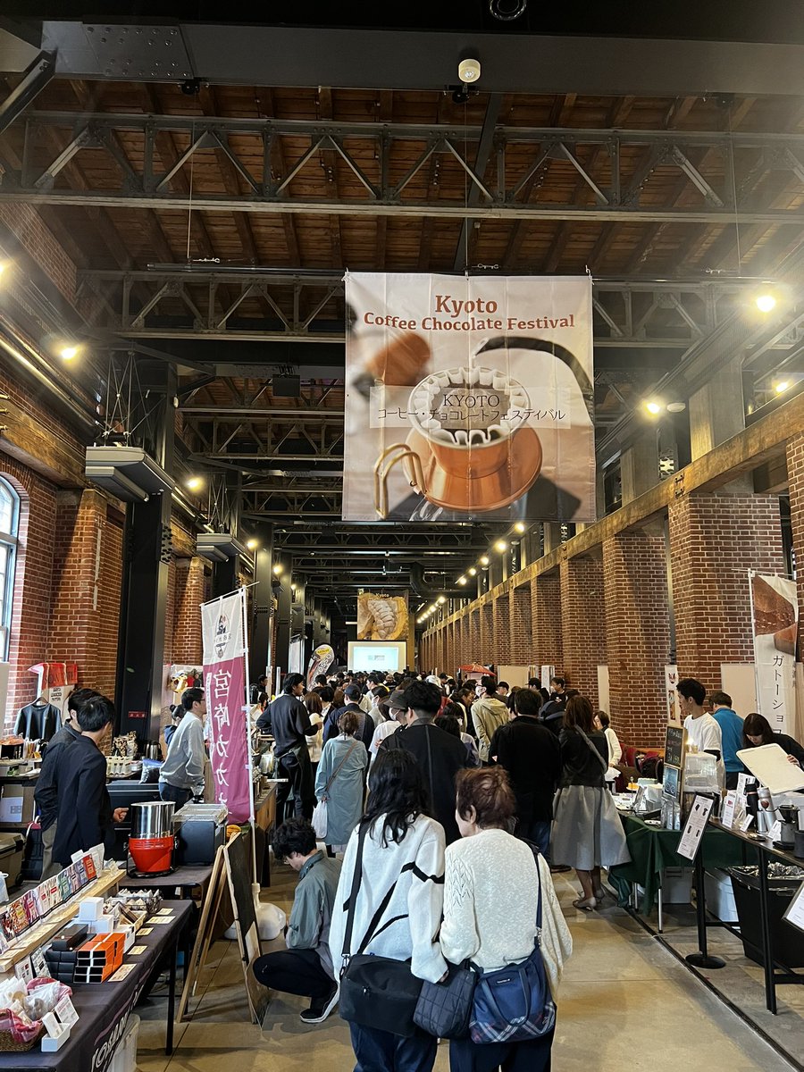 ベニャオ tweet media