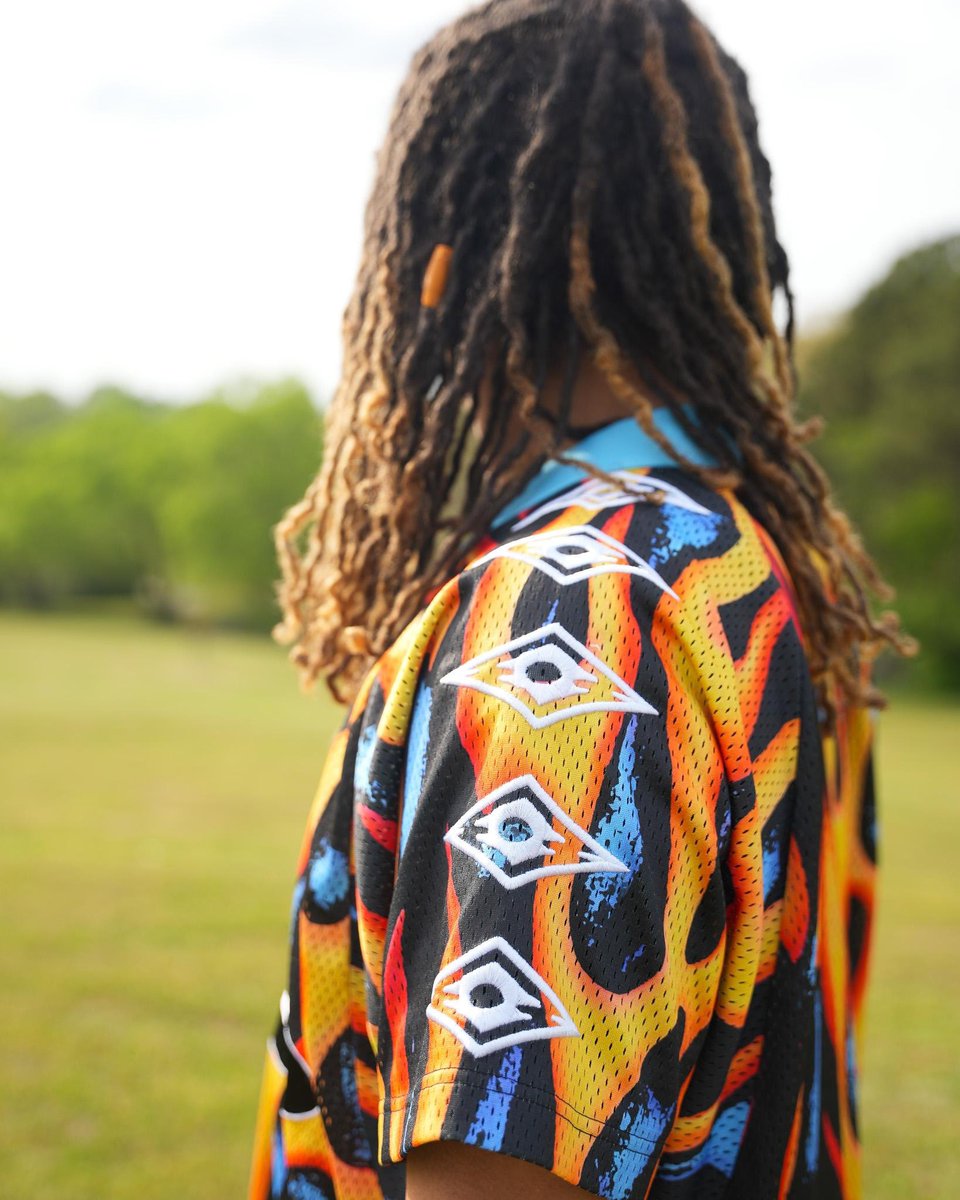 Sample Industries tweet media