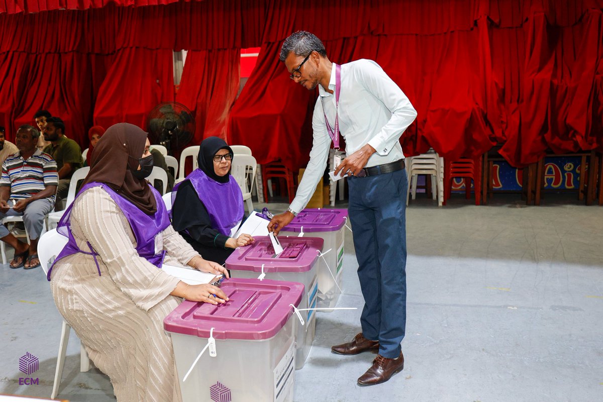 Elections Commission tweet media