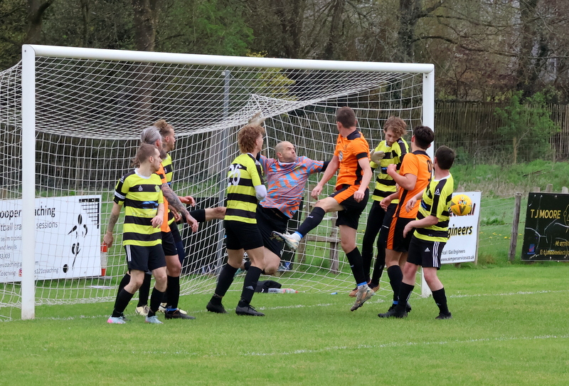 Roger Smith tweet media