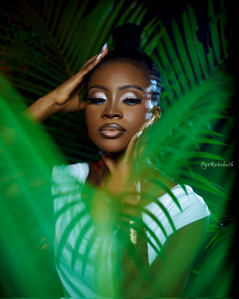 rogueoau's tweet photo. NEPHTHYS - ' DAUGHTER OF EARTH '

In frame : Olofinjana Zainab 

Photographed and visualized @oye_rehoboth @dreyhadams https://t.co/QTZ38Ieqjt