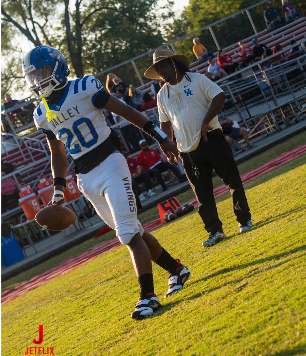 Daville502ky2's tweet image. 10 Years IN‼️
4 Years to get it RIGHT‼️
20 Years played if you do it RIGHT‼️ #TheGoal #TheDream #JrSZNLOADIN… #ToBeContinued…