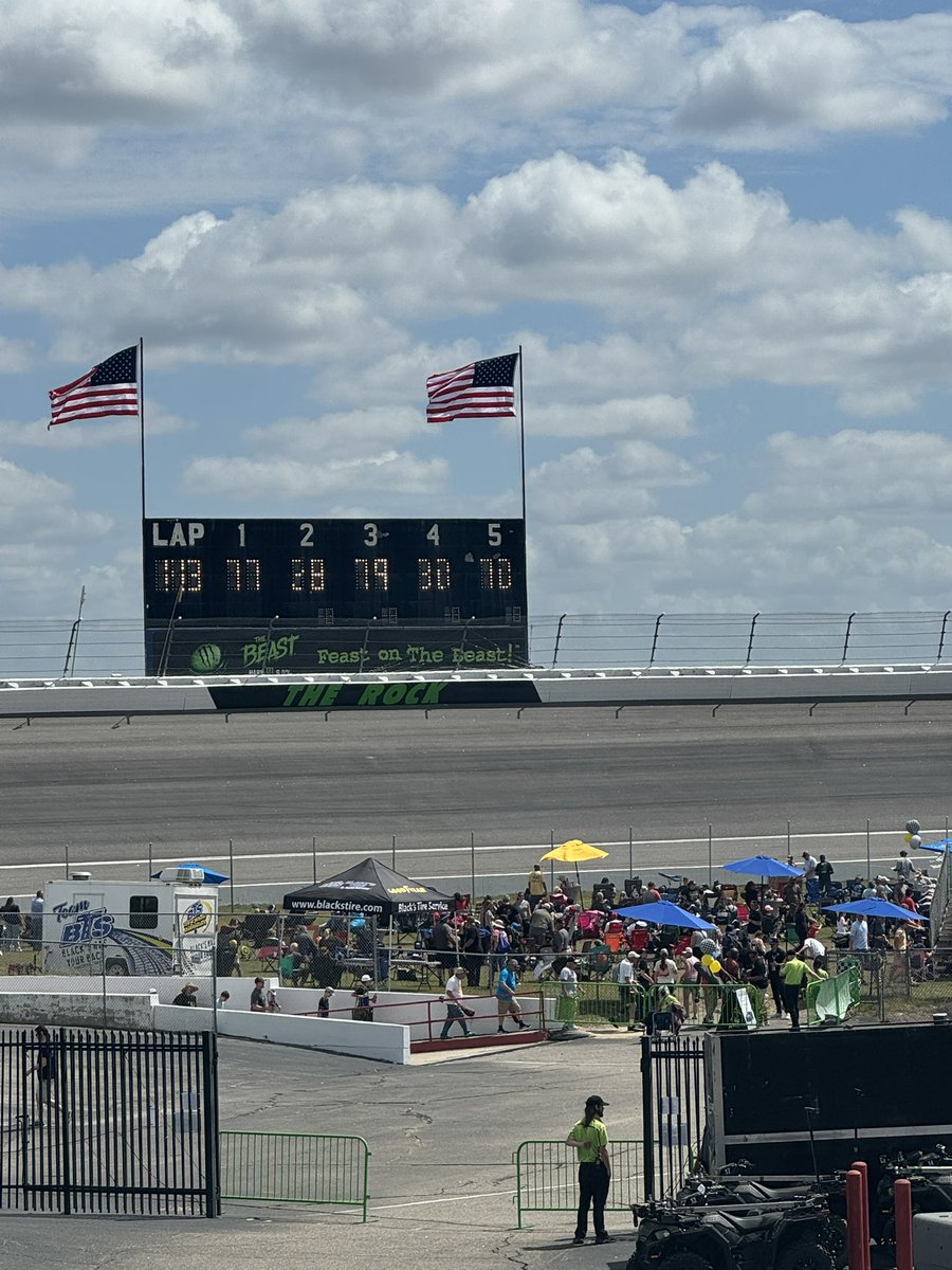 🇺🇸JJ YELEY🇺🇸 tweet media