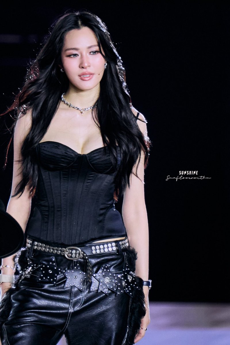 p 🐭🖤🦜 tweet media