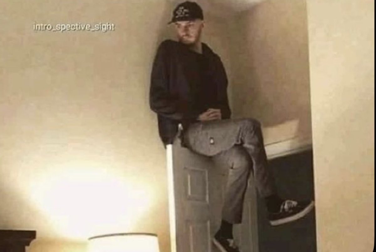 𝓛𝓪𝓾𝓻𝓪 ˚.🎀༘⋆ tweet media