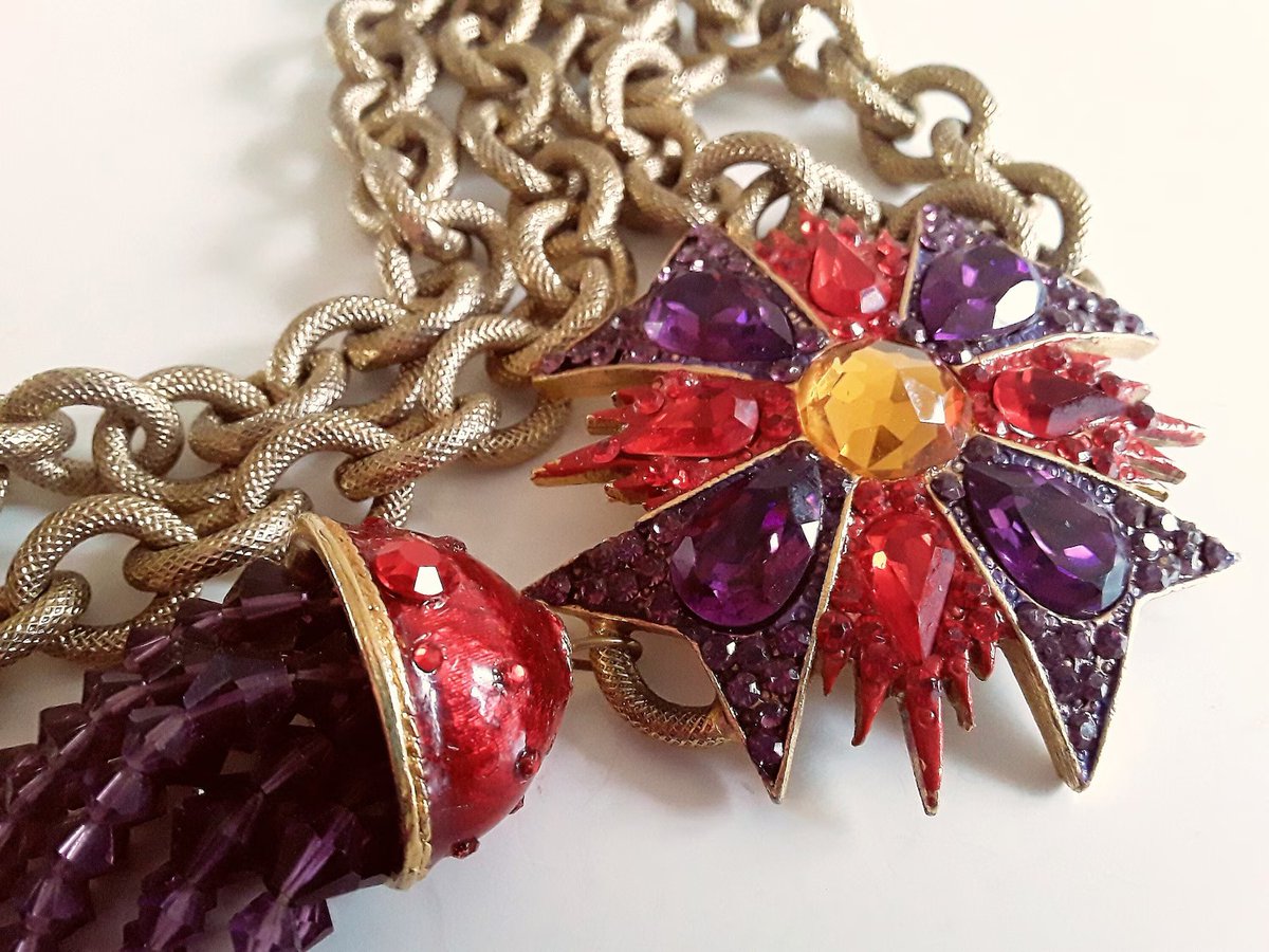 renaissancefai's tweet photo. Vintage Jay Feinberg Lavalier Necklace: Maltese Cross, Beaded Tassel
https://t.co/9j7EIRhEqt?
#necklace #vintage #lavalier #JayFeinberg #signed #large #rhinestones #MalteseCross #chunky #cableChain #Hollywood #glamour #statement #long #tassels #red #purple #pendant #long https://t.co/KetpxbLz5X