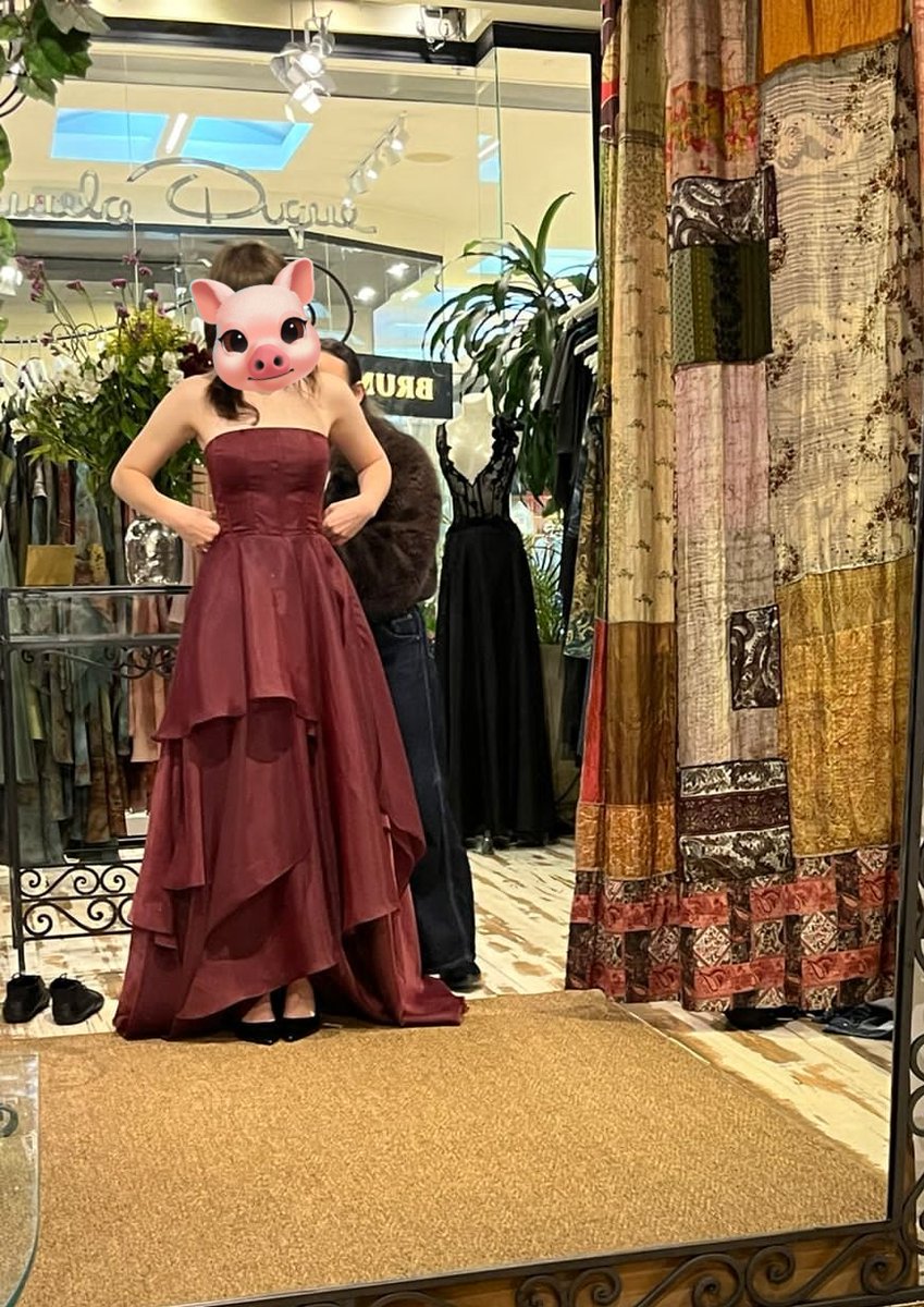 mae 🚬 tweet media