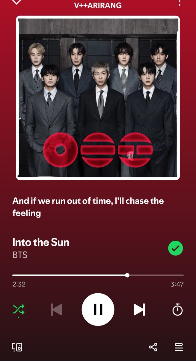 flowerslover797's tweet image. #스밍으로_뷔응원해
WE LOVE YOU TAEHYUNG 
Stream for V 
#IntoTheSun
#BTS_ARİRANG
#BTS_V