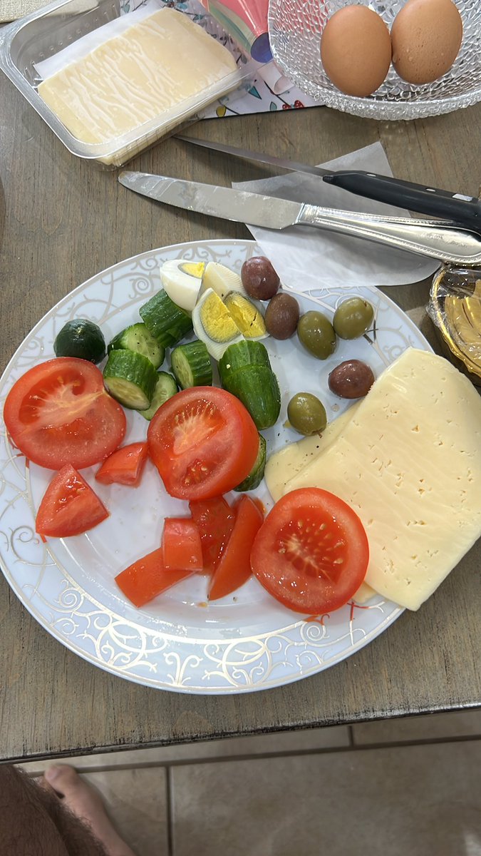 Ftrainprophet's tweet photo. RN breakfast https://t.co/VwTzFKIKEc