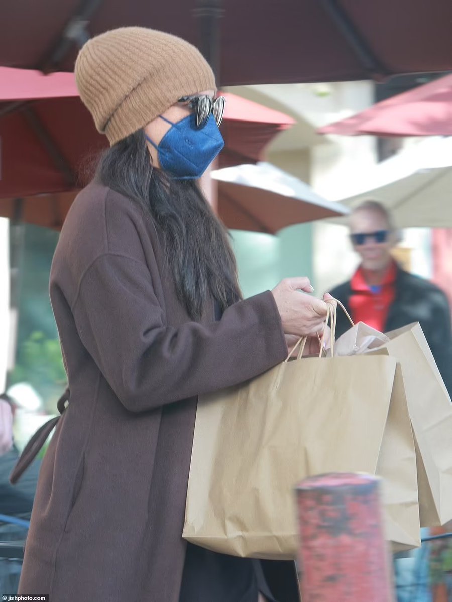 MeghansMole©️ tweet media