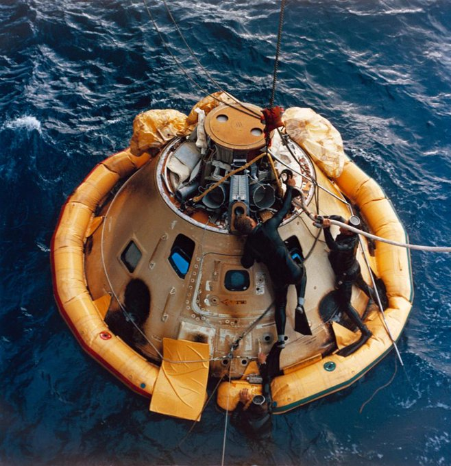 contactlight69's tweet photo. Navy frogman team prepares the #Apollo6 Command Module (CM) for hoisting aboard the USS Okinawa. April 4, 1968
https://t.co/c3jCbUQFcO
https://t.co/38OK3ZphGJ https://t.co/MstGKOnmfK