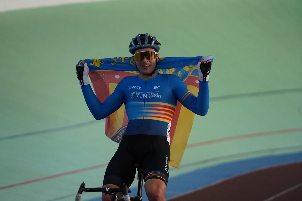 Real Federación Española de Ciclismo tweet media