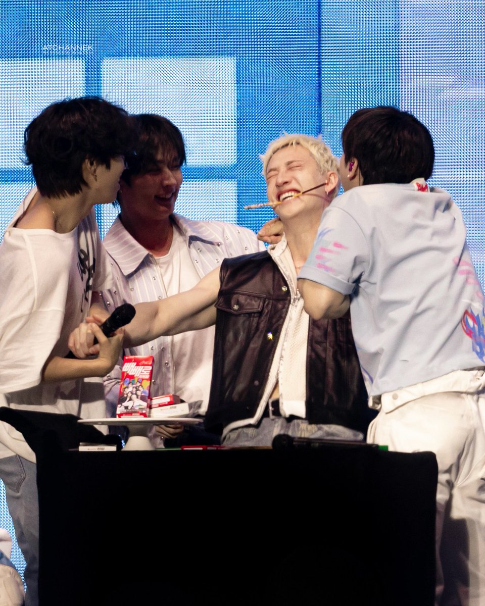 ᴀᴛᴄʜᴀɴɴᴇᴋ tweet media