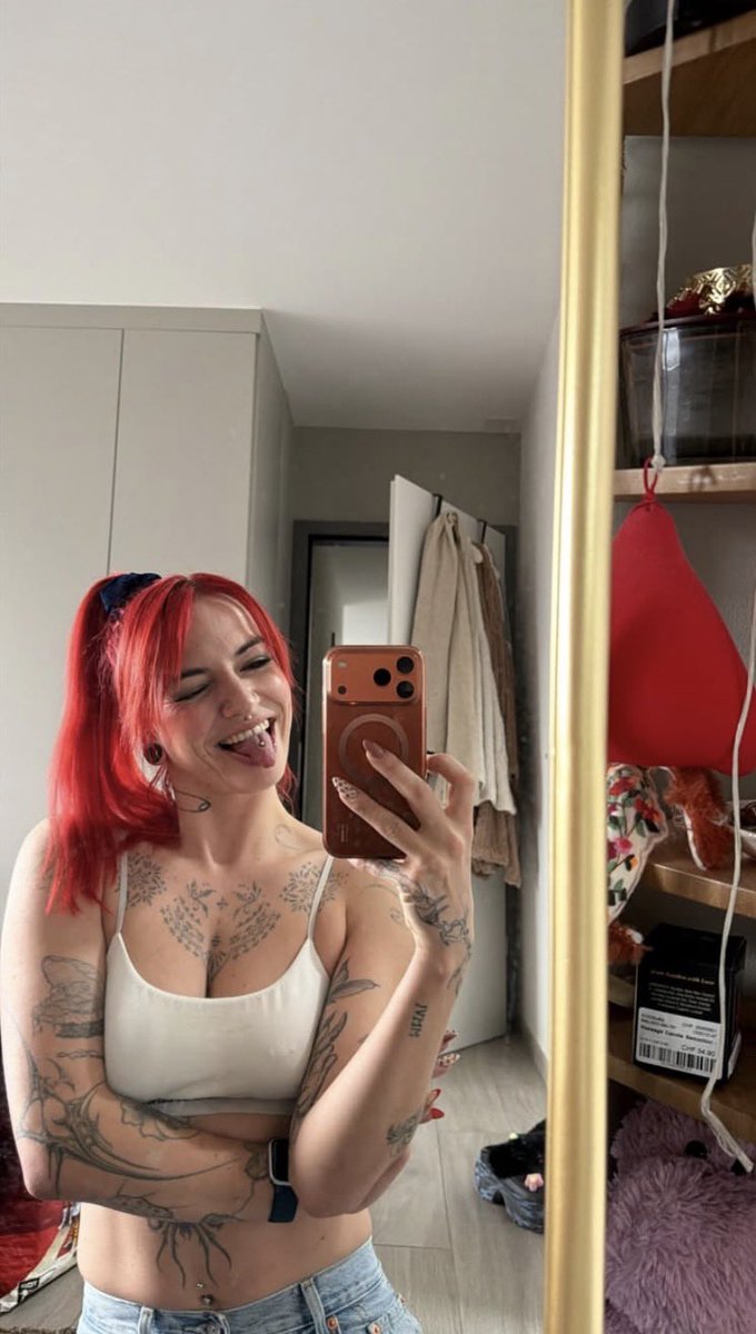 Adele🍓 tweet media