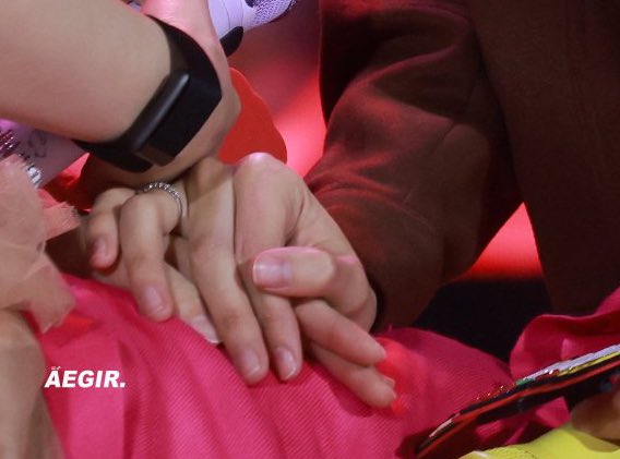 โบไงจะใครหละ แม่(ปลอม)เจน่าจินนี่ tweet media