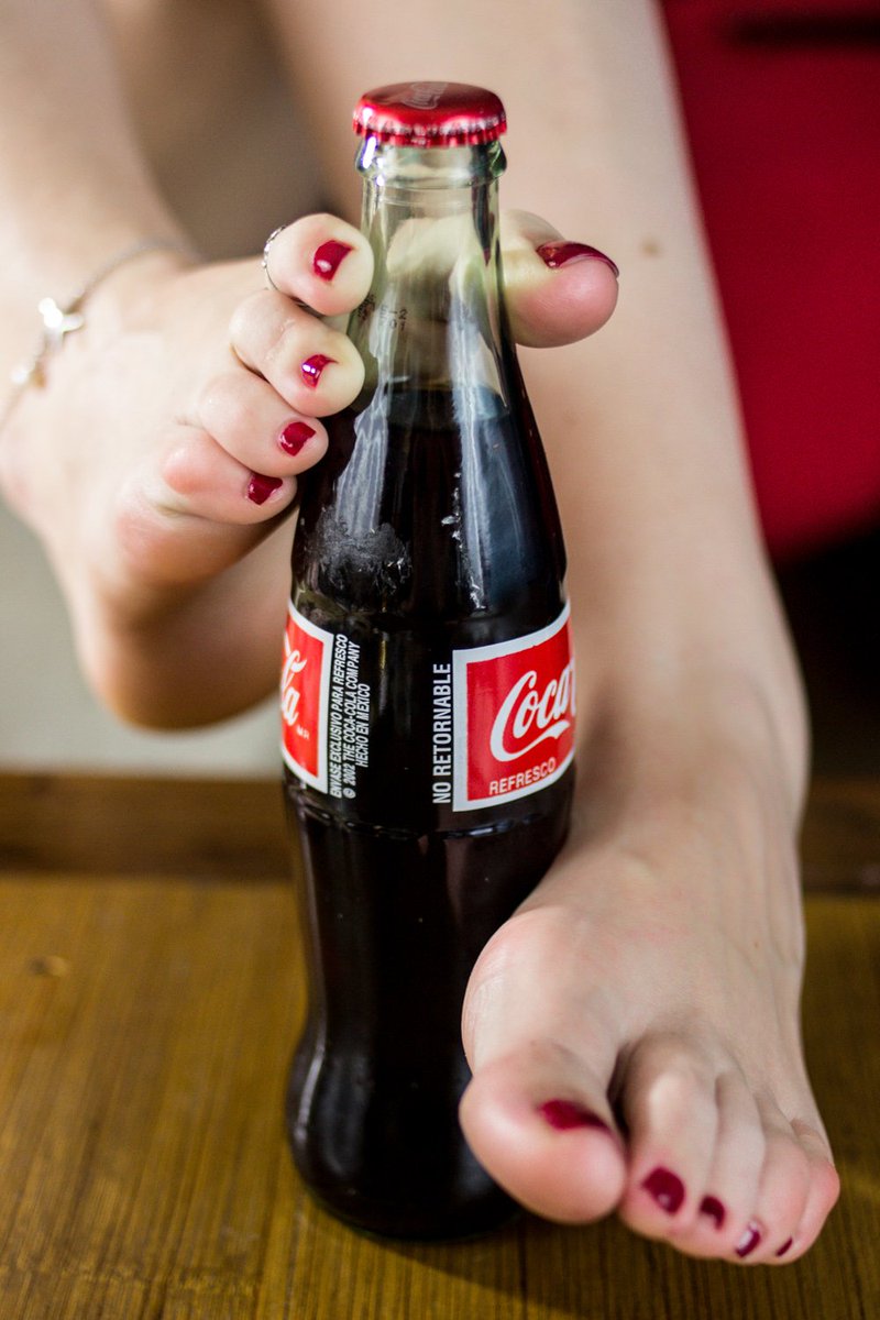 twofeet_toosweet tweet media