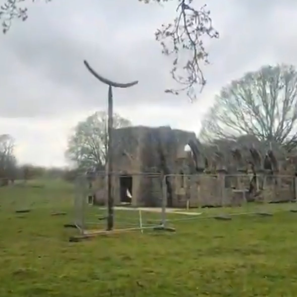 jar saint tweet media