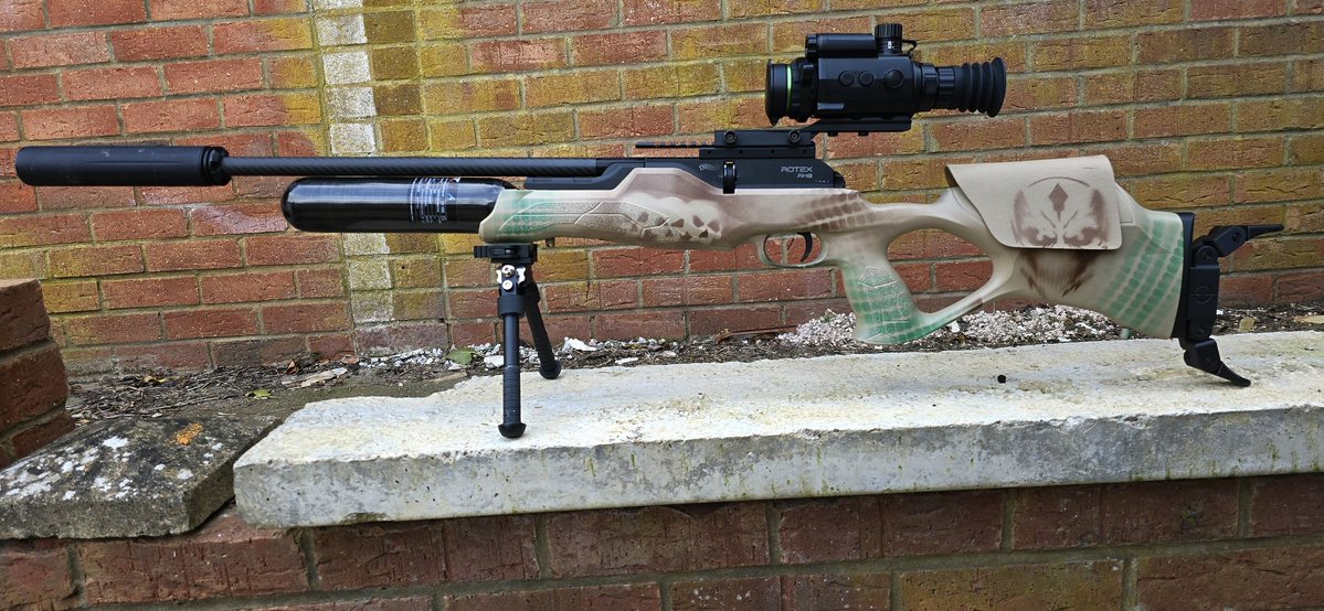 Under- dog tweet media