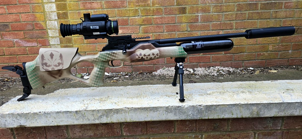 Under- dog tweet media