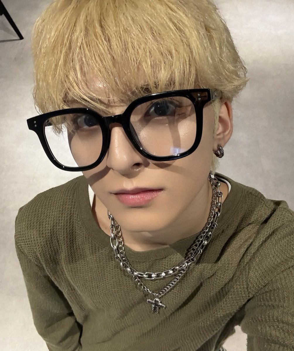 ごけいとう tweet media