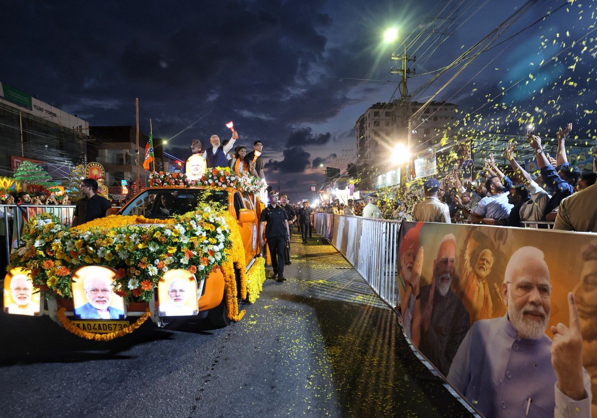 Narendra Modi tweet media