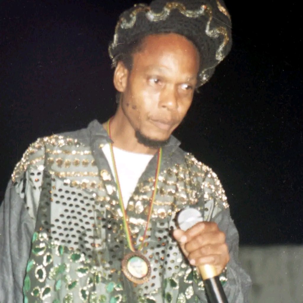 Iya_Livity's tweet image. Remembering Jamaican singer and legend of The Wailers Franklin Delano Alexander “Junior” Braithwaite, on what would have been his Earthstrong! #reggae 🇯🇲🔥