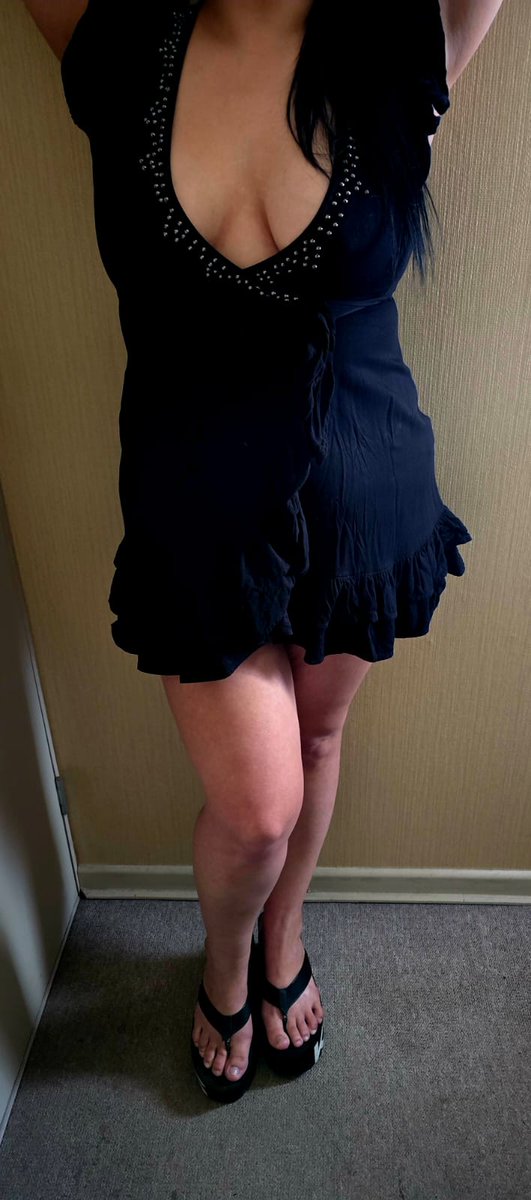 FelyTanX's tweet photo. Hoy es, hoy me dijo que si, ir a un club sw a conocer, salir de la duda, mostrar, ella ama andar con vestidos cortos. Que recomiendan?, nunca hemos ido. Será Pandora? Sinners? Syo? Otro?, ella le da miedo no estar cómoda y quiero que lo esté para disfrutar de nuestra sexualidad https://t.co/L2CbmmHgJd