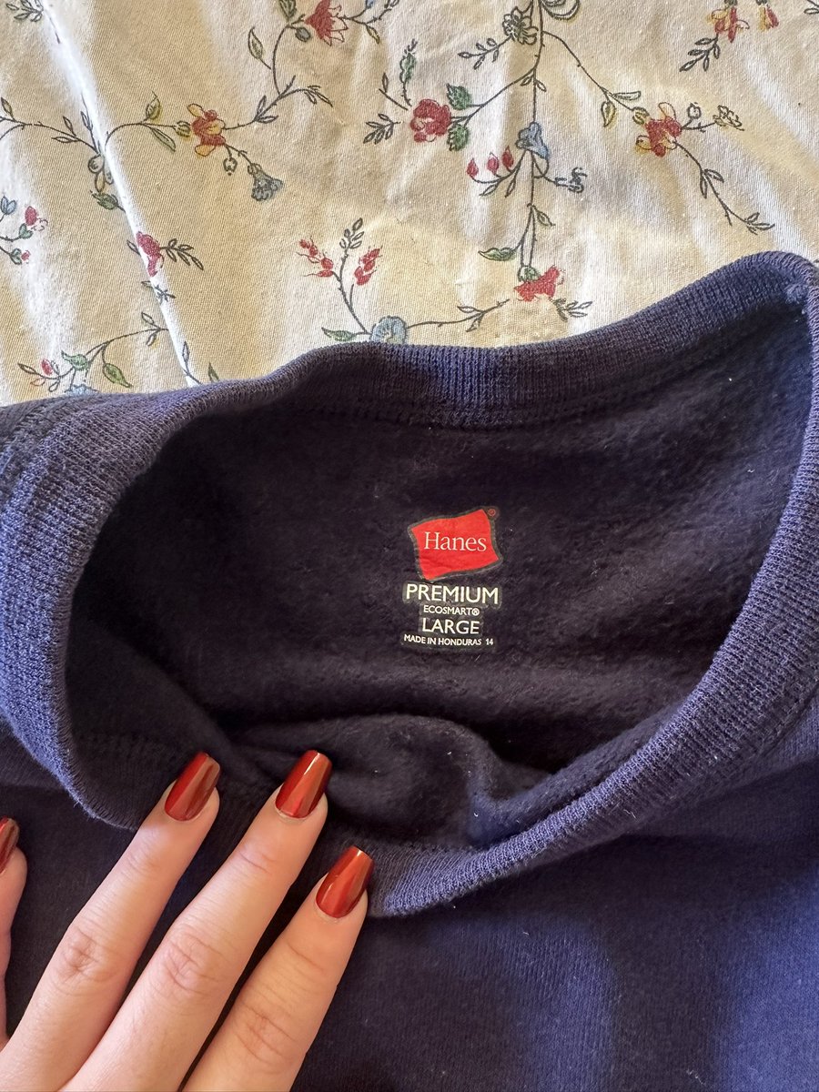 closet2pp's tweet photo. เสื้อแขนยาว Hanes อก48 ยาว27 สวยดูดีมากผ้าดีสุดๆ

♥️Price : 70 baht ka♥️

รี+ฟอล ลด5บาทค่า

#ส่งต่อเสื้อผ้า #โล๊ะตู้ #เสื้อผ้ามือสอง #เสื้อผ้ามือสองราคาถูก #เสื้อผ้าราคาถูก  #โล๊ะตู้ #กางเกงยีนส์ #ส่งต่อcintage #ส่งต่อfallenangels https://t.co/UFwtJxMafQ