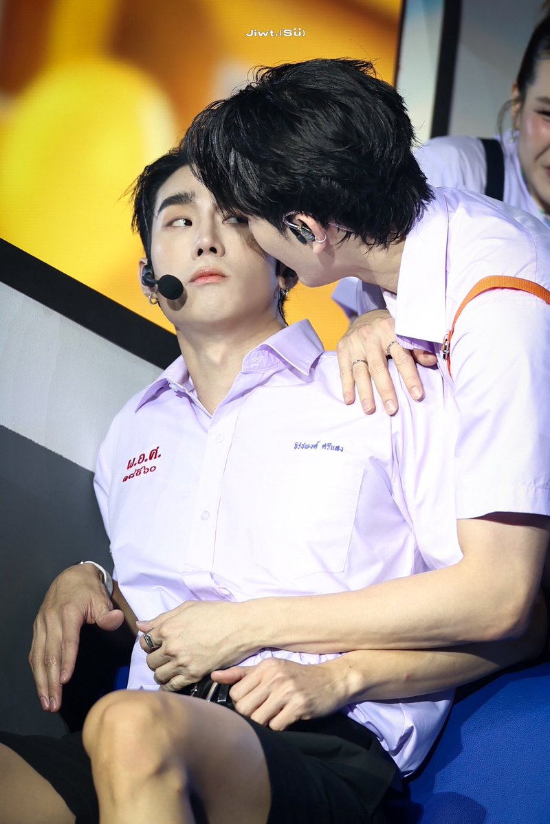 𐙚 จิ๋วสึ tweet media