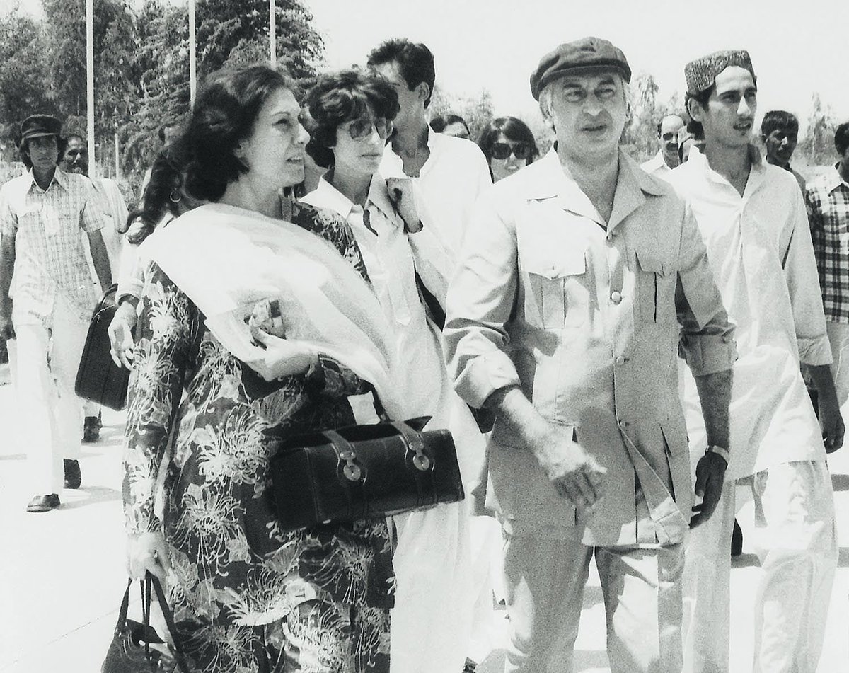ShahzadShafi007's tweet photo. کیا بھوئیں تے ایڈا پندھ کر کے

اساں لوگ مریجنڑ آئے ہاسے 💔

#SalamShaheedBhutto

#4April #SZAB https://t.co/KlQNCleOYL