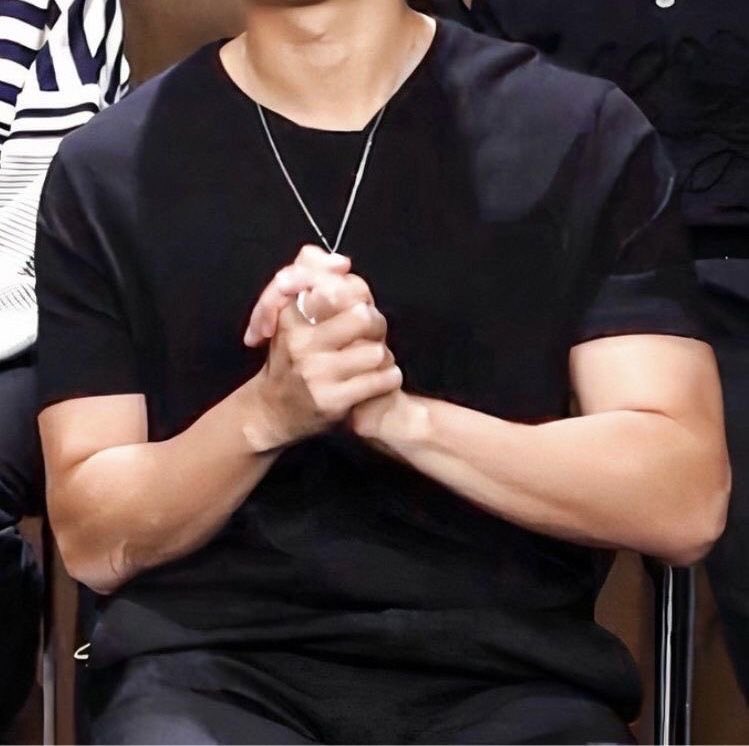 cat ⊹ ࣪ ˖ tweet media