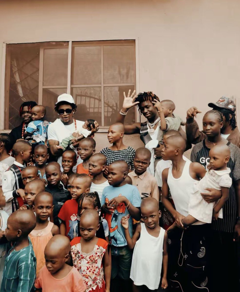 Famouspluto tweet media