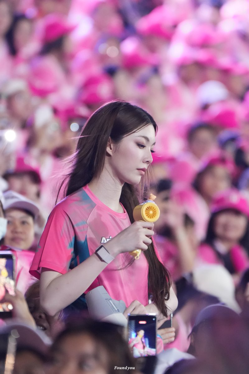 𝑭𝒐𝒖𝒏𝒅𝒚𝒐𝒖 tweet media